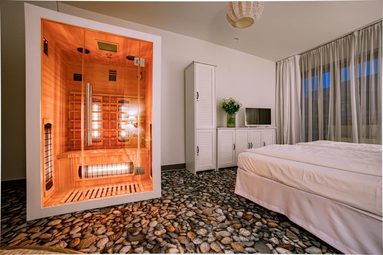 Apartament Rodzinny Beach Sauna&Jacuzzi Arka Medical Spa Kolobrzeg Bagian luar foto