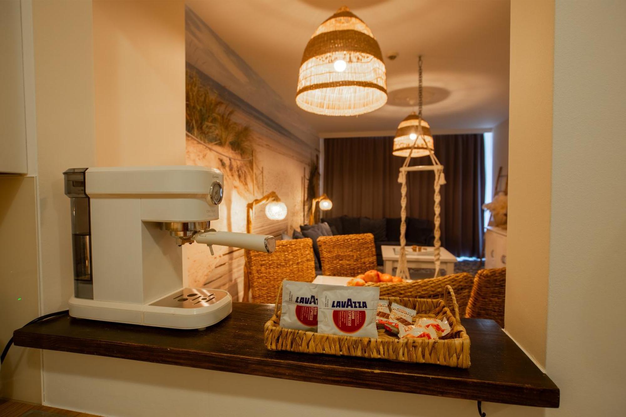 Apartament Rodzinny Beach Sauna&Jacuzzi Arka Medical Spa Kolobrzeg Bagian luar foto